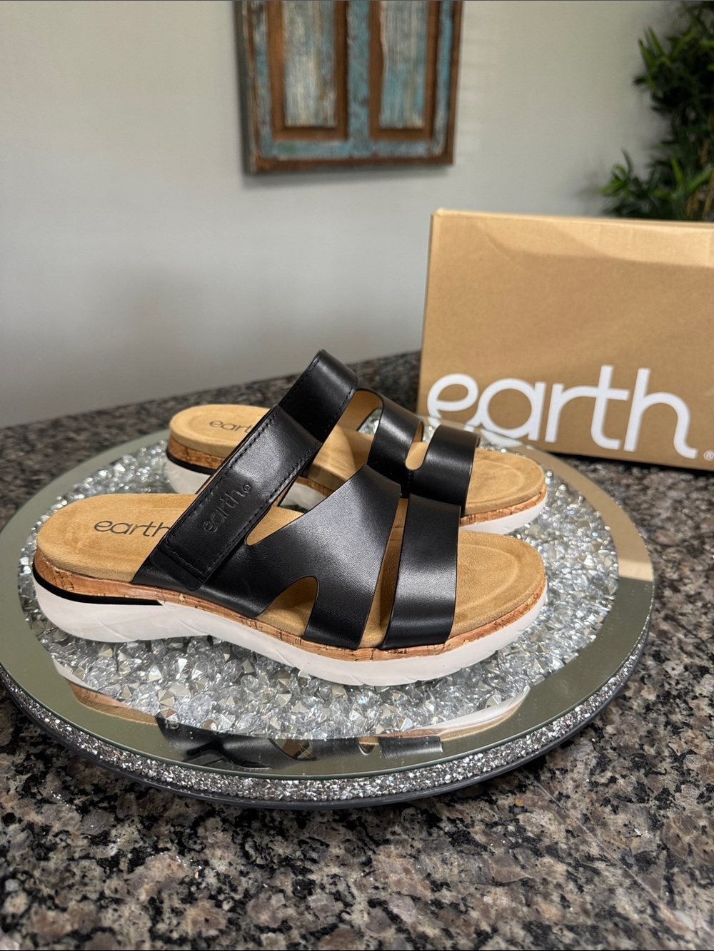 Earth Ralli Origins Black Strappy Slide Sandals for Women NEW 7W